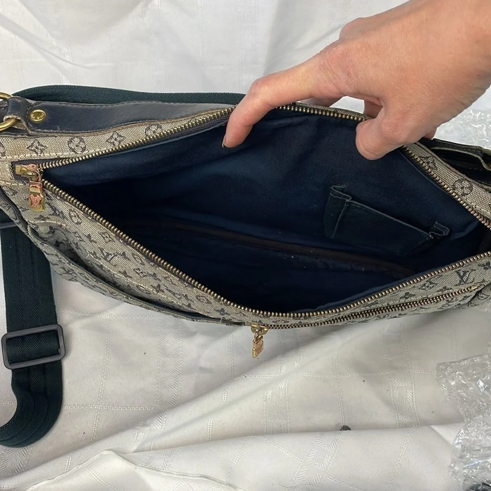 Louis Vuitton Monogram Mini Lin Sac a Langer Diaper Messenger Bag Denim Gray